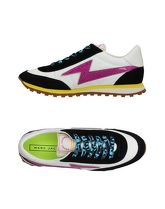 MARC JACOBS Sneakers & Tennis shoes basse donna