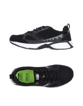 STRD by VOLTA FOOTWEAR Sneakers & Tennis shoes basse uomo