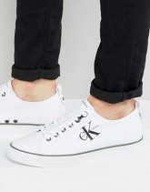 Calvin Klein - Arnold - Scarpe di tela basse bianche con logo - Bianco