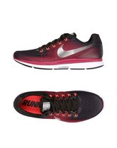 NIKE Sneakers & Tennis shoes basse donna