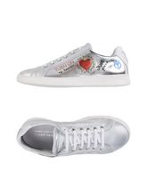 PIERRE DARRÉ Sneakers & Tennis shoes basse donna