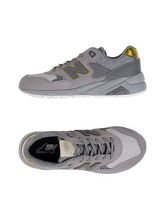 NEW BALANCE Sneakers & Tennis shoes basse donna