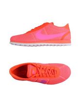 NIKE Sneakers & Tennis shoes basse donna