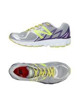 NEW BALANCE Sneakers & Tennis shoes basse donna