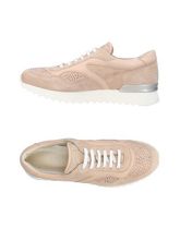 CESARE P. Sneakers & Tennis shoes basse donna