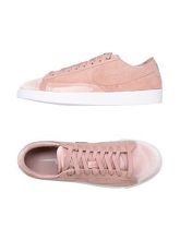 NIKE Sneakers & Tennis shoes basse donna