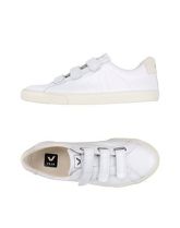 VEJA Sneakers & Tennis shoes basse donna