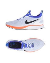 NIKE Sneakers & Tennis shoes basse donna