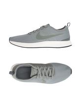 NIKE Sneakers & Tennis shoes basse donna