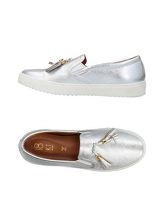 18 KT Sneakers & Tennis shoes basse donna