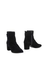 STUART WEITZMAN Stivaletti donna