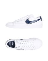 NIKE Sneakers & Tennis shoes basse donna