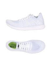 NIKE Sneakers & Tennis shoes basse donna