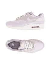 NIKE Sneakers & Tennis shoes basse donna