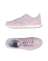 NIKE Sneakers & Tennis shoes basse donna