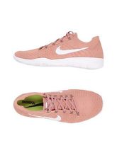 NIKE Sneakers & Tennis shoes basse donna