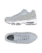 NIKE Sneakers & Tennis shoes basse donna