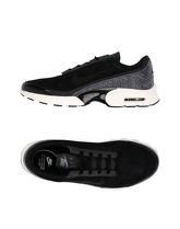 NIKE Sneakers & Tennis shoes basse donna