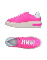 MANUEL BARCELÓ Sneakers & Tennis shoes basse donna