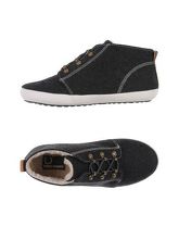 FRED PERRY Sneakers & Tennis shoes alte donna