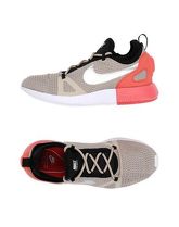 NIKE Sneakers & Tennis shoes basse donna