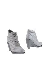 HOGAN by KARL LAGERFELD Stivaletti donna