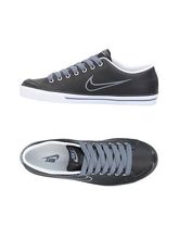 NIKE Sneakers & Tennis shoes basse donna