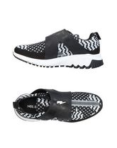 NEIL BARRETT Sneakers & Tennis shoes basse uomo