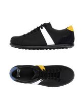 CAMPER Sneakers & Tennis shoes basse uomo