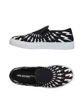 NEIL BARRETT Sneakers & Tennis shoes basse uomo