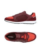 DIESEL Sneakers & Tennis shoes basse uomo