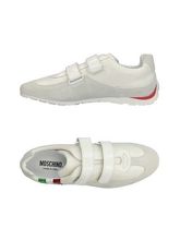 MOSCHINO Sneakers & Tennis shoes basse uomo