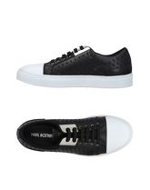 NEIL BARRETT Sneakers & Tennis shoes basse uomo