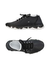 MAISON MARGIELA Sneakers & Tennis shoes basse uomo