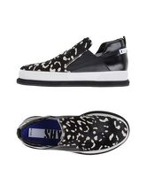 SHY by ARVID YUKI Sneakers & Tennis shoes basse donna