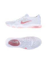 NIKE Sneakers & Tennis shoes basse donna