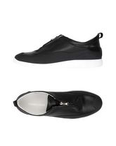 PIERRE DARRÉ Sneakers & Tennis shoes basse uomo