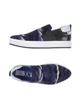 SHY by ARVID YUKI Sneakers & Tennis shoes basse donna