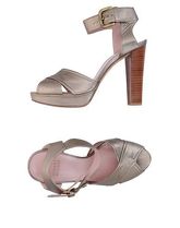 STUART WEITZMAN Sandali donna