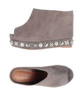 JEFFREY CAMPBELL Mules & Zoccoli donna