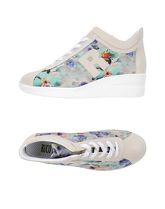 RUCO LINE Sneakers & Tennis shoes alte donna