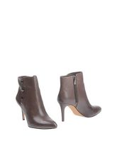 VINCE CAMUTO Stivaletti donna