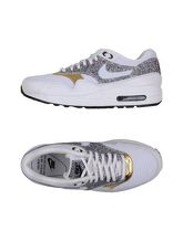 NIKE Sneakers & Tennis shoes basse donna