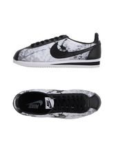 NIKE Sneakers & Tennis shoes basse donna