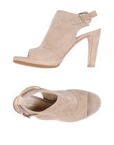 GIANVITO ROSSI Sandali donna