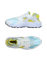 NIKE Sneakers & Tennis shoes basse donna