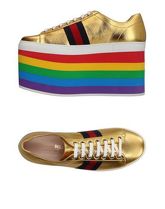 GUCCI Sneakers & Tennis shoes basse donna