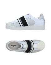 MOA MASTER OF ARTS Sneakers & Tennis shoes basse uomo