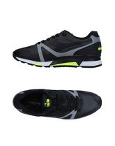 DIADORA Sneakers & Tennis shoes basse uomo