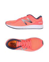 NEW BALANCE Sneakers & Tennis shoes basse donna